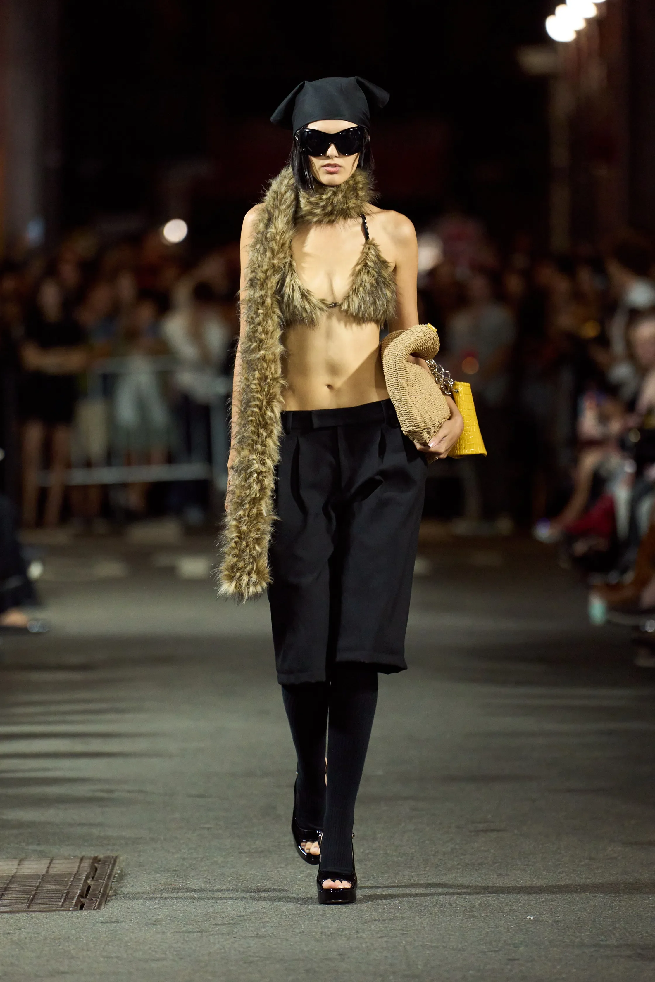 00023-christian-cowan-spring-2026-ready-to-wear-credit-gorunway.webp