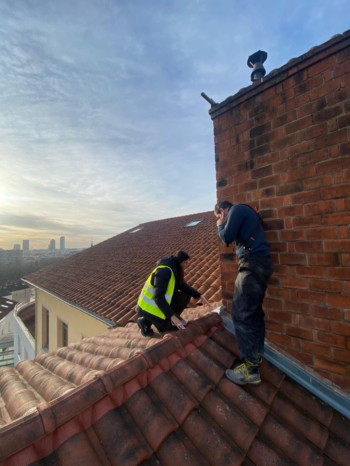 Les bases font rarement r&ecirc;ver.

Pourtant, ce sont elles qui font la diff&eacute;rence.

Avant l&rsquo;esth&eacute;tique, il y a la justesse.
Avant l&rsquo;effet, il y a la ma&icirc;trise.