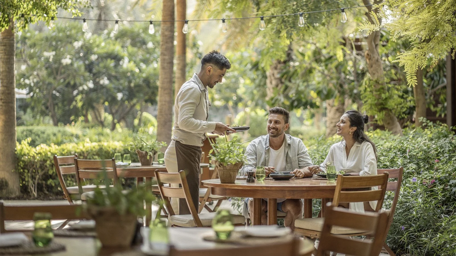 Folia vegan restaurant dubai 1.jpg