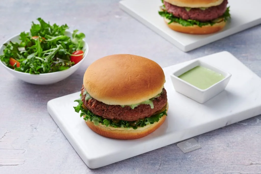 Emirates-Vegan-Burger-Emirates-Lounges-1024x683.jpg
