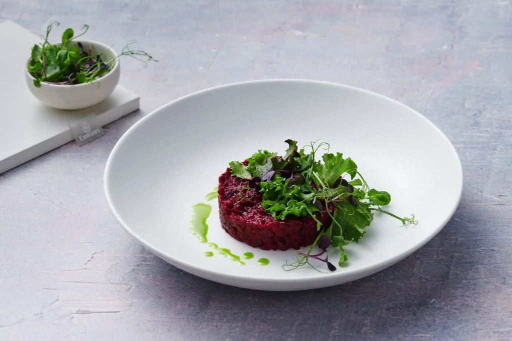 Emirates-Vegan-Beetroot-Tartare-Emirates-Lounges-1024x683.jpg