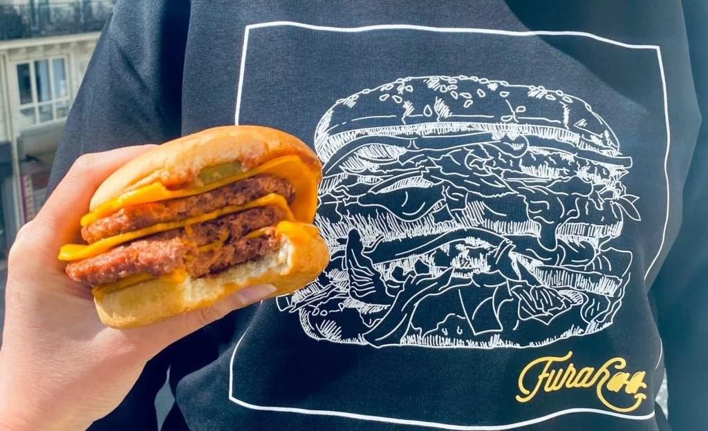 With Saudi Prince's backing, a French fast-food chain enters the Saudi market