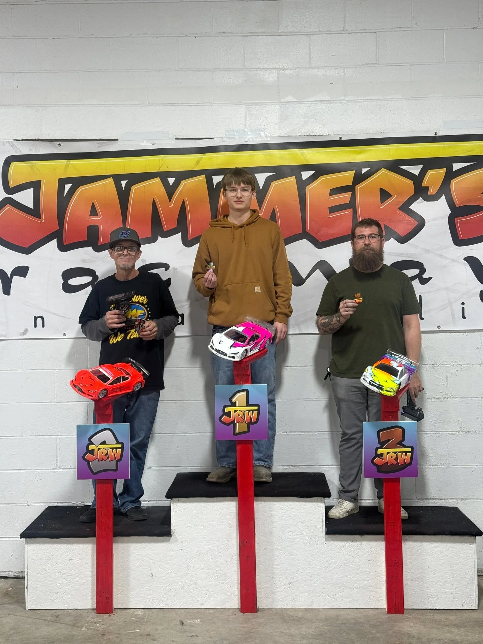 Tuesday Night On-Road
I've never seen such close racing! Multiple lead changes on the LAST lap... in both 21.5 AND NASCAR On-Road.
21.5 TC: #rccars #jammersraceway #rccarsofinstagram #rcracing 
1) TUCKER MITCHEL
2) BRIAN FINK
3) CHADWICK MISHLER
A sp