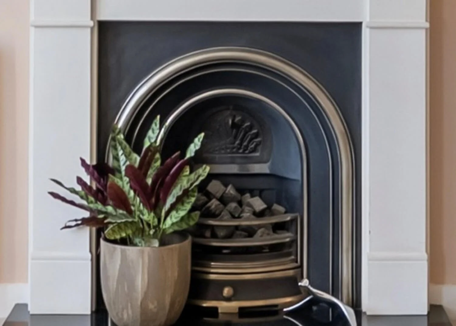 collingbourne-road-fireplace.jpg