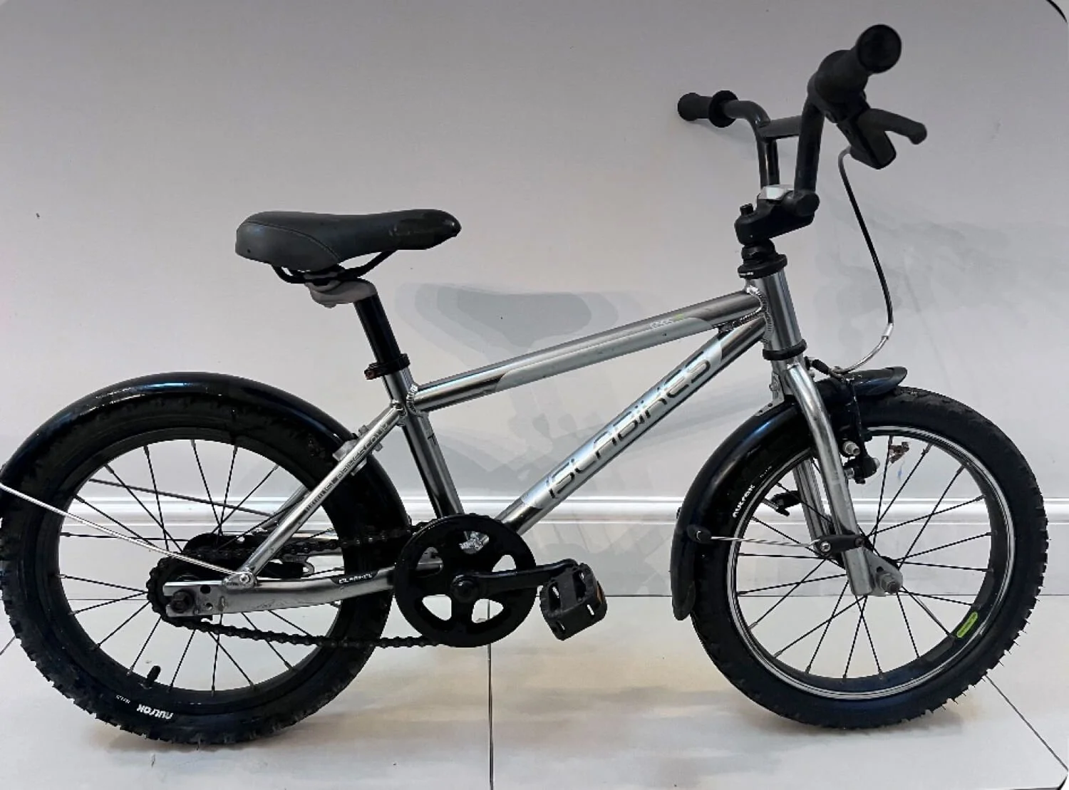 Isla 14" CNOC Silver Bike - £50