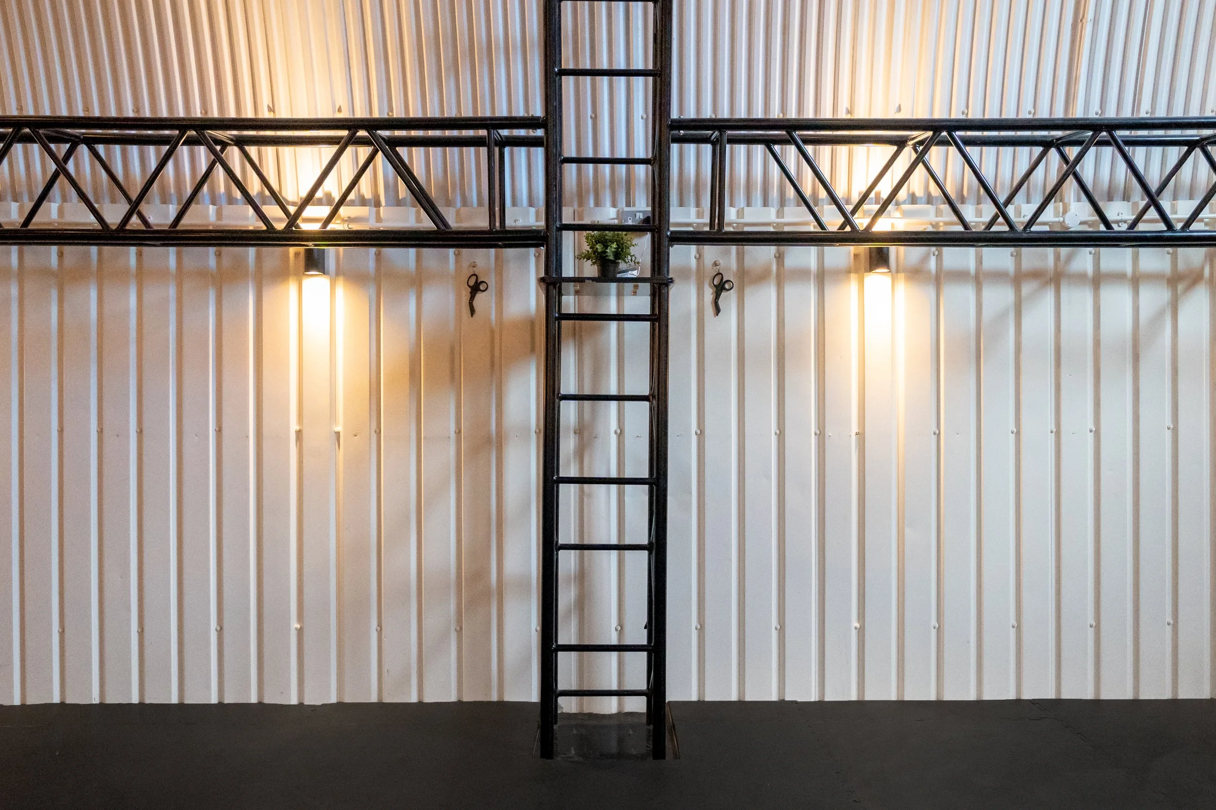 Studio Features Ph11.jpg