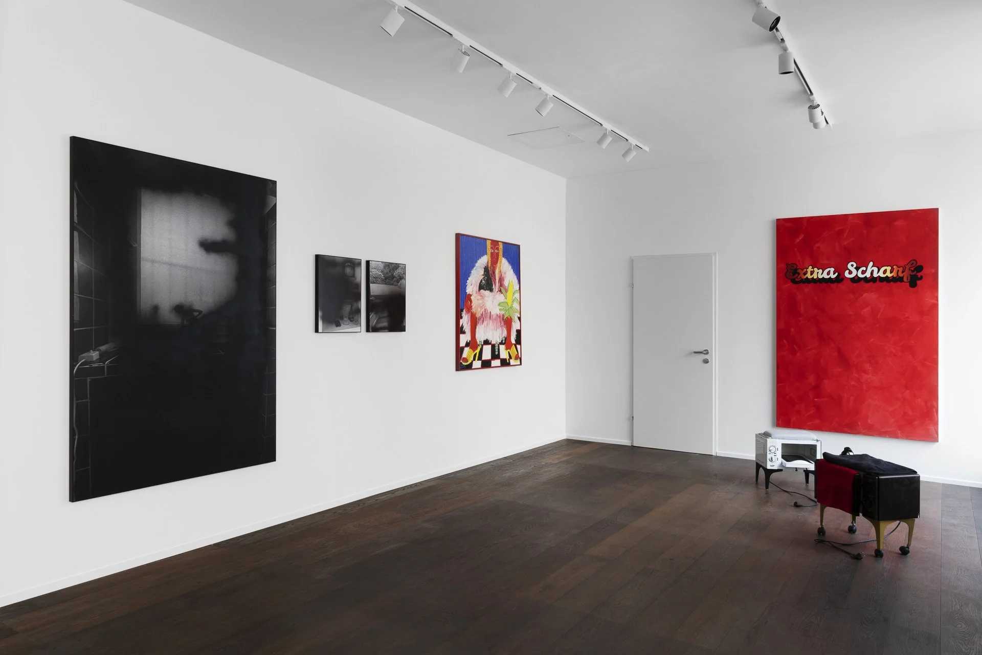 zu viel Hitze, Galerie Roberta Keil, 2025