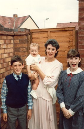 Mum, Charlotte, Dan & a young Sam.jpg