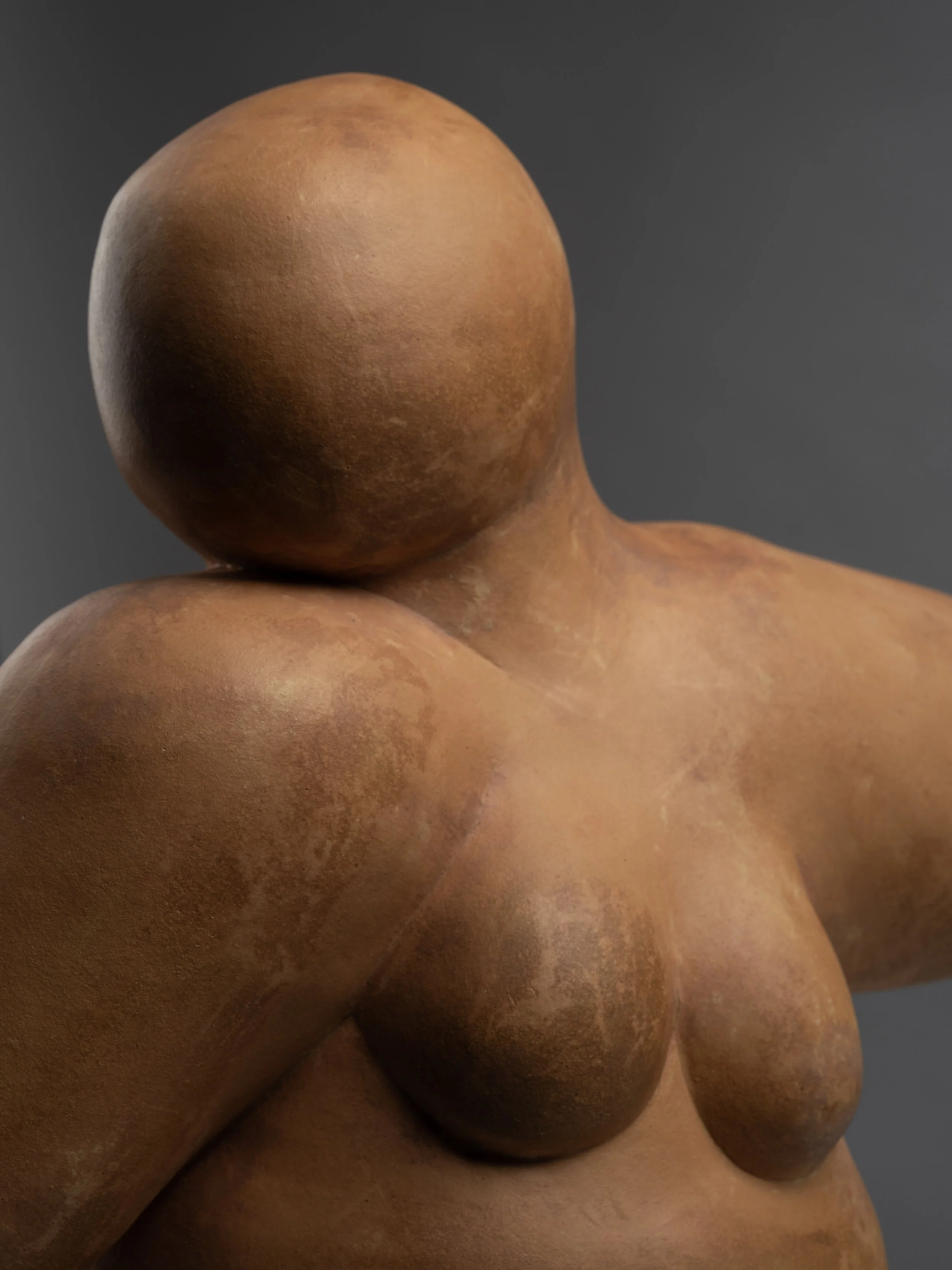 Dancing with Myself II
2026
Stoneware
51 x 41 x 15 cm