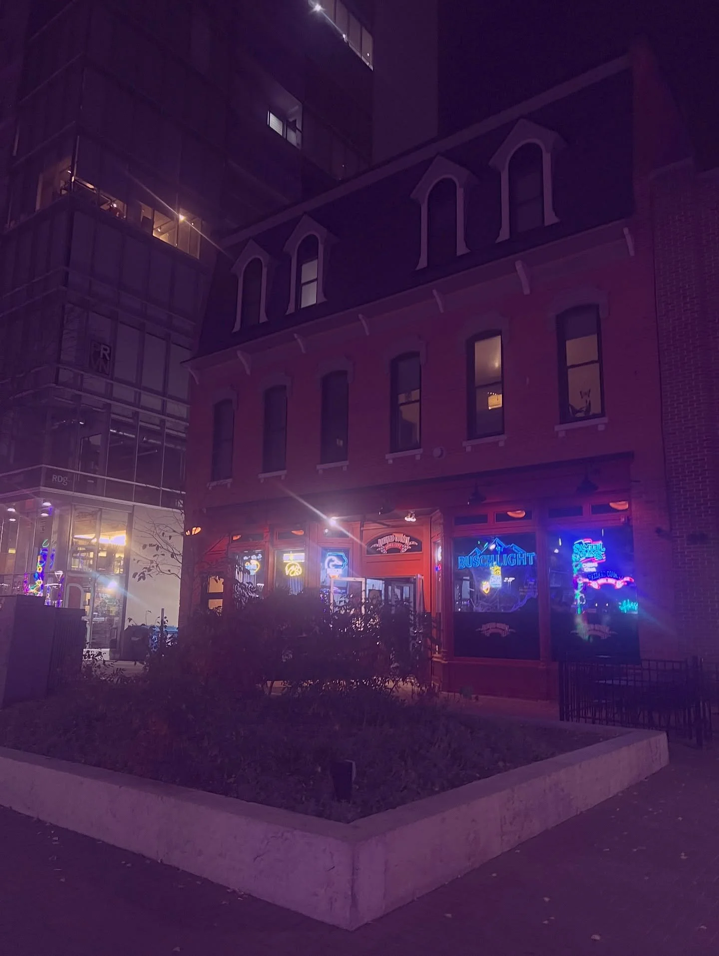 happy friday 🤠 head to the county for tube shots, cold beer, slushees, and soooo much more 😎
-
#hazzardcounty #iowacity #downtowniowacity #iowacitybars #hazzardcountyiowacity