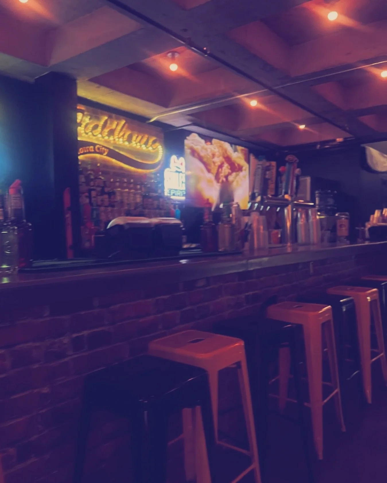 Lights low, drinks cold, crew ready. Another amazing week @ Fieldhouse is starting. 😉 Doors open at 6!
-
#fieldhouseiowacity #fieldhouseic #downtowniowacity #uiowabars #iowacitybars #icnightlife