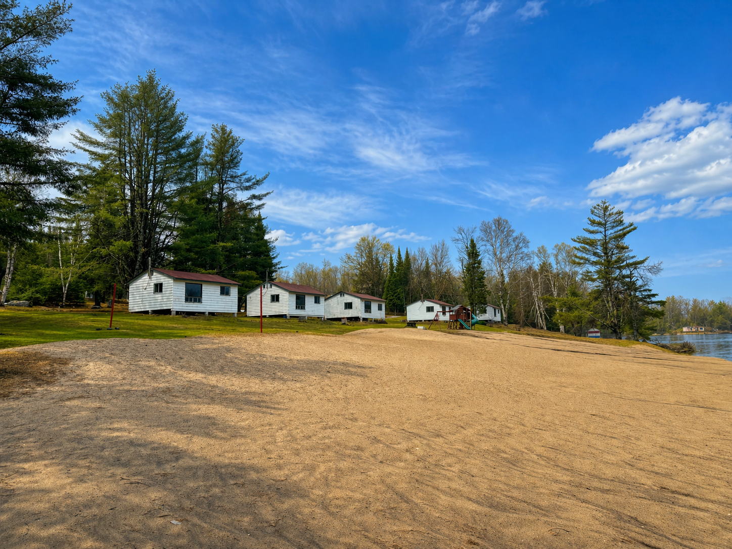 River Little Resort Cottages along the beach.