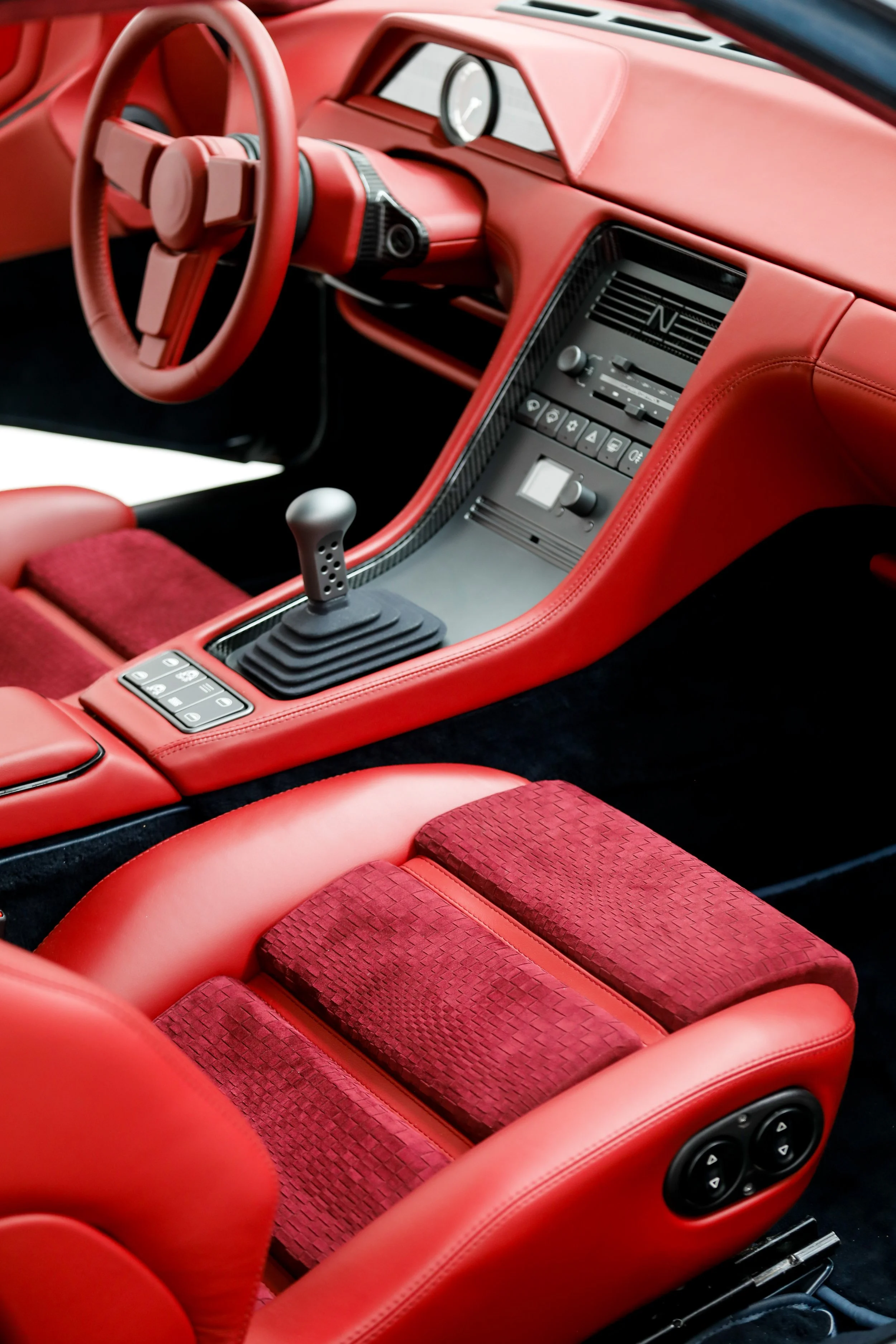 a view of the interior of the Nardone 928