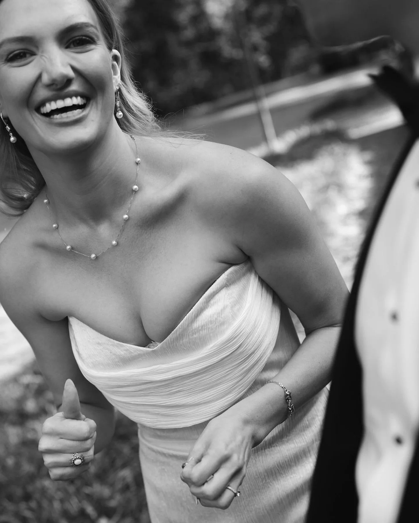 A sneak peek of some goodness from Sam and Jordan&rsquo;s wedding. The fall colors really showed up and showed out!!!! 

Thankful to have been trusted to shoot such a special wedding @jessicadynelle