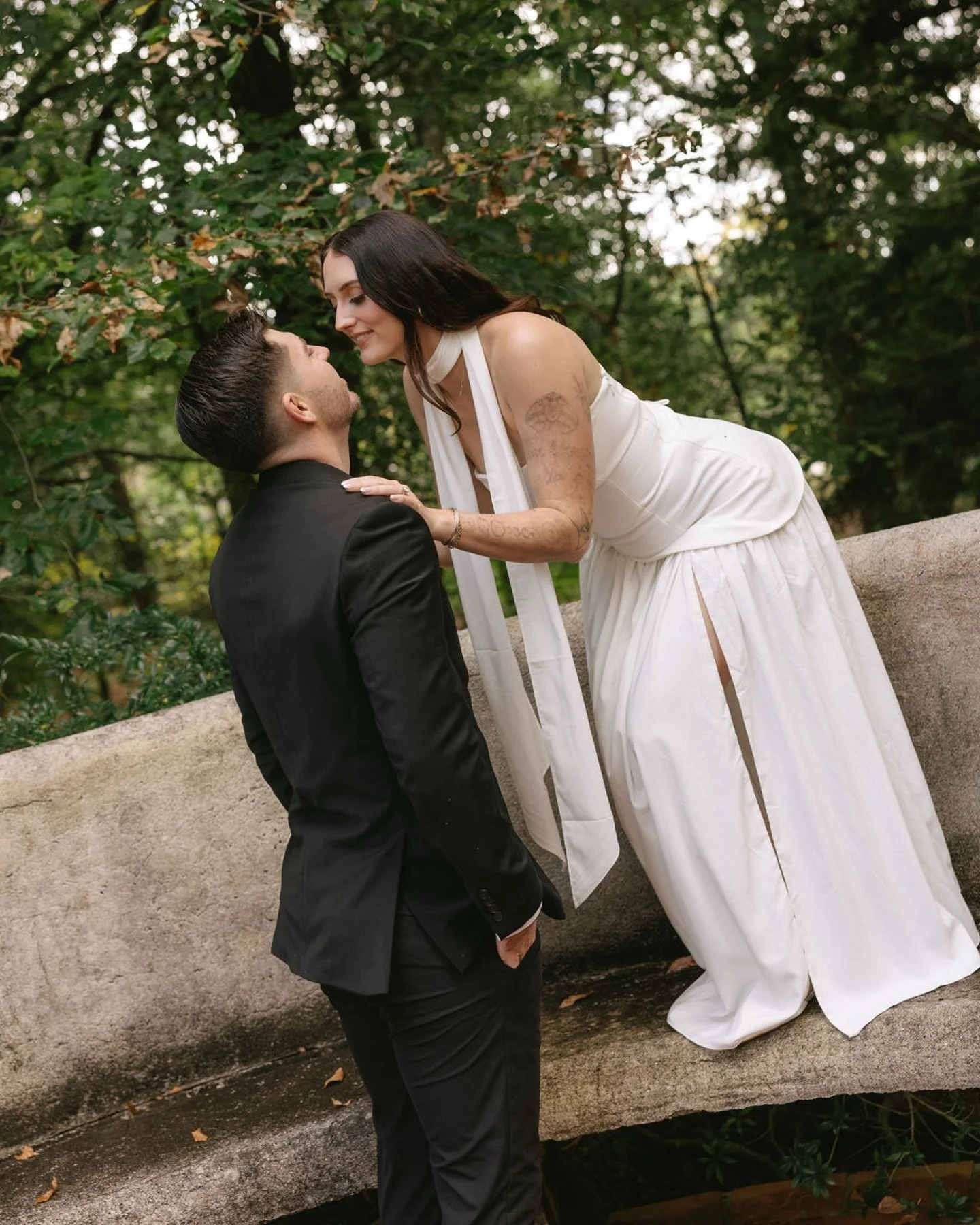 Engagements for Brooke + David at the stunning @hillsanddales 🦢

These two flew in from Arizona the morning of the session with only 3 hours of sleep. Talk about dedication 🤎