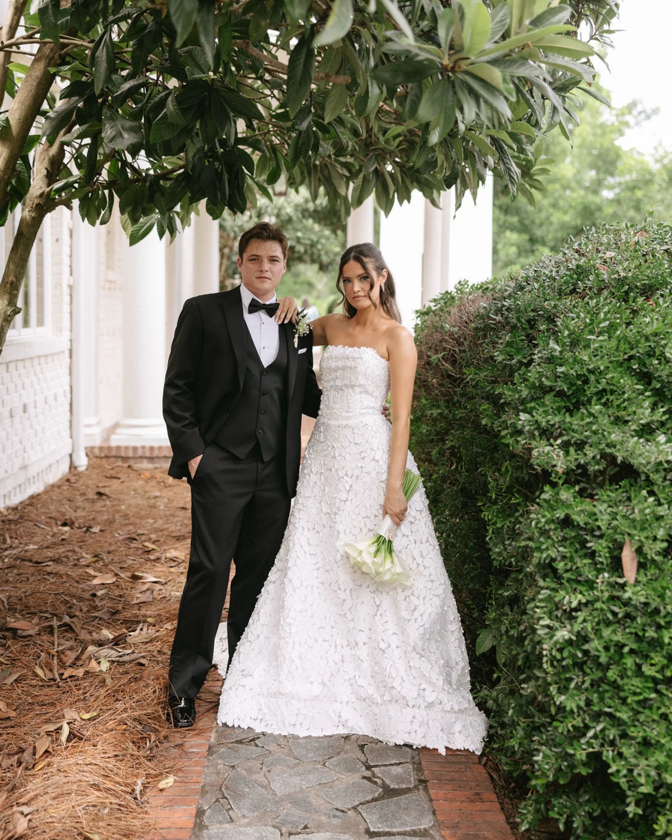 A few favorite captures from The Randall wedding 🦢

Photography: @b.rosephoto 
Venue: @thebricehouse 
Florals: Wildflowers (Gayle Ayers from Hawkinsville, GA)
Makeup: @beautybyhaleyp_ 
Hair: Ansley Powell (Hairitage Salon in Dublin, GA)
Bridal store