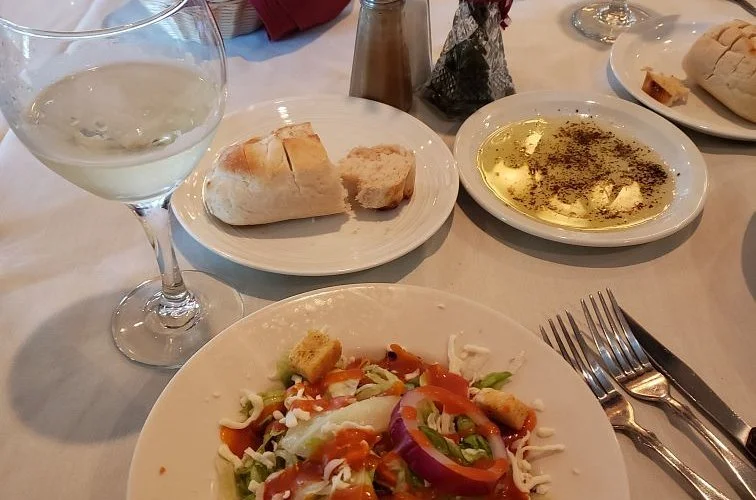 Treat yourself: La Trattoria&rsquo;s homestyle Italian dishes make every night a special occasion. #yum
#localeats #Greenwood #HoneyCreek