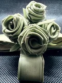 Religious mini cross gift box with pen and vase for thank you gift