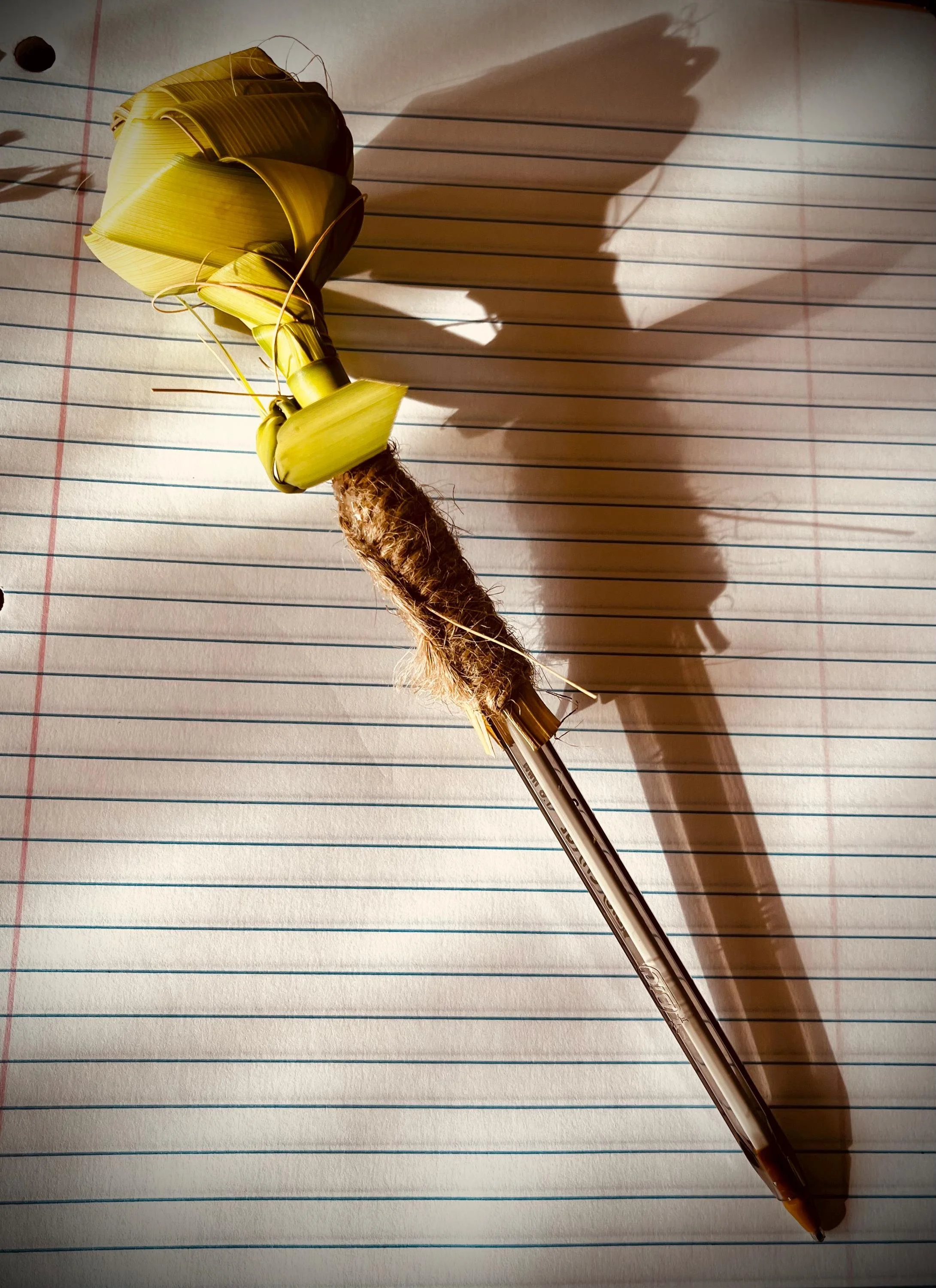 Eco-friendly palm flower pen sustainable writing tool