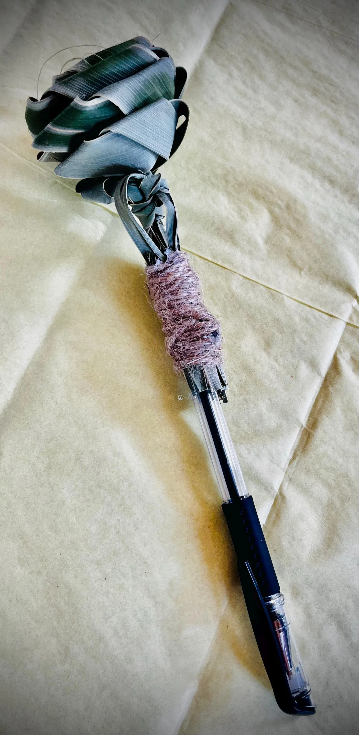 Handmade palm leaf rose pen sustainable desk accessory
