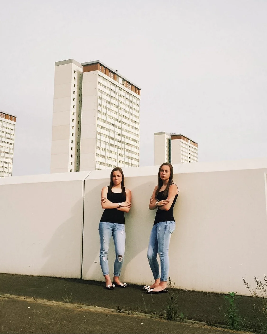 From the twin series.

www.emma-jane-bauer.com

.
.
#streetleaks 
#womeninstreet
#myfeatureshoot
#lensculture
#rawphotomag