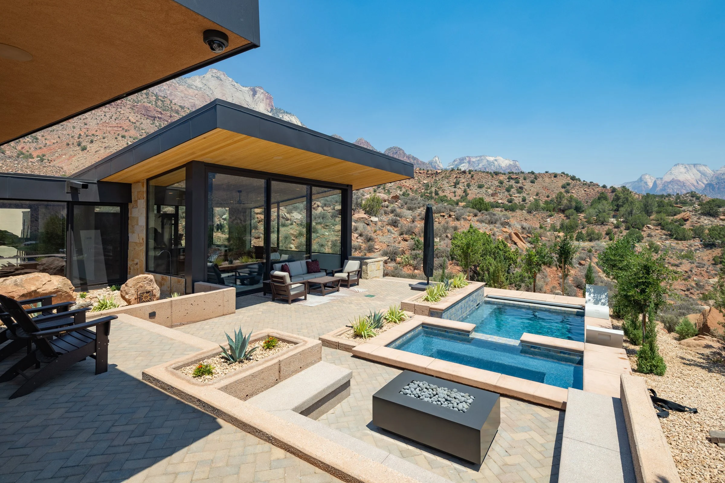 0080 Back Exterior-001.jpg