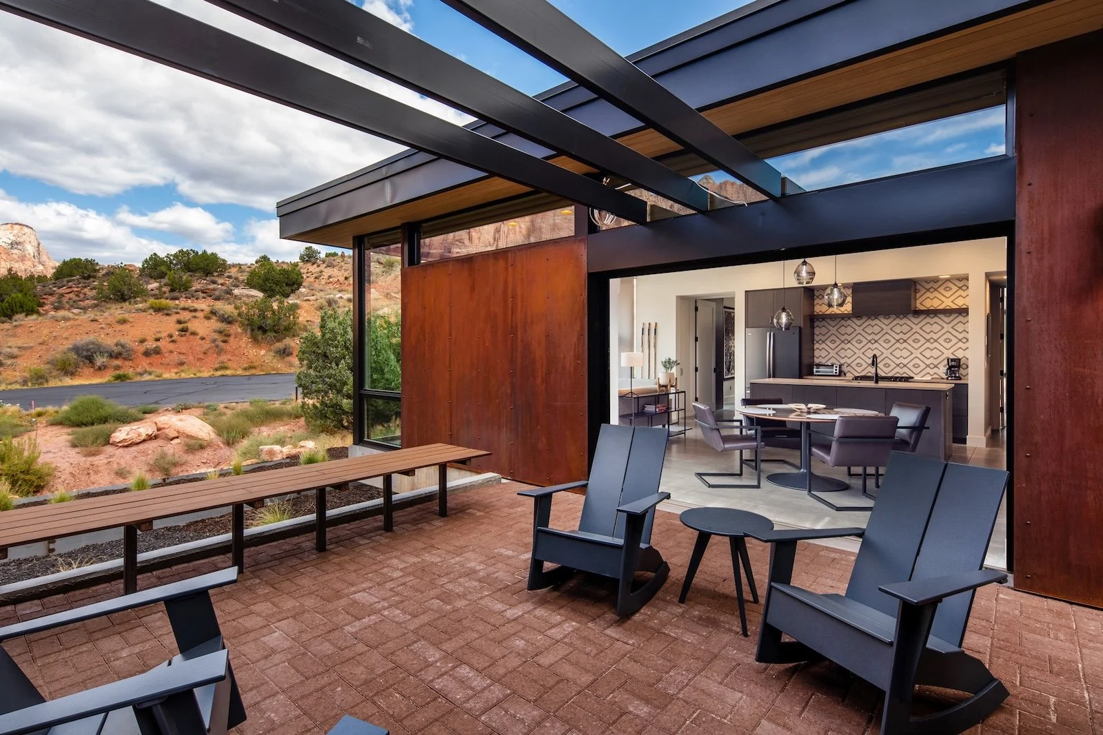 Photo-124397-0000 Home 2 Front-007.jpg