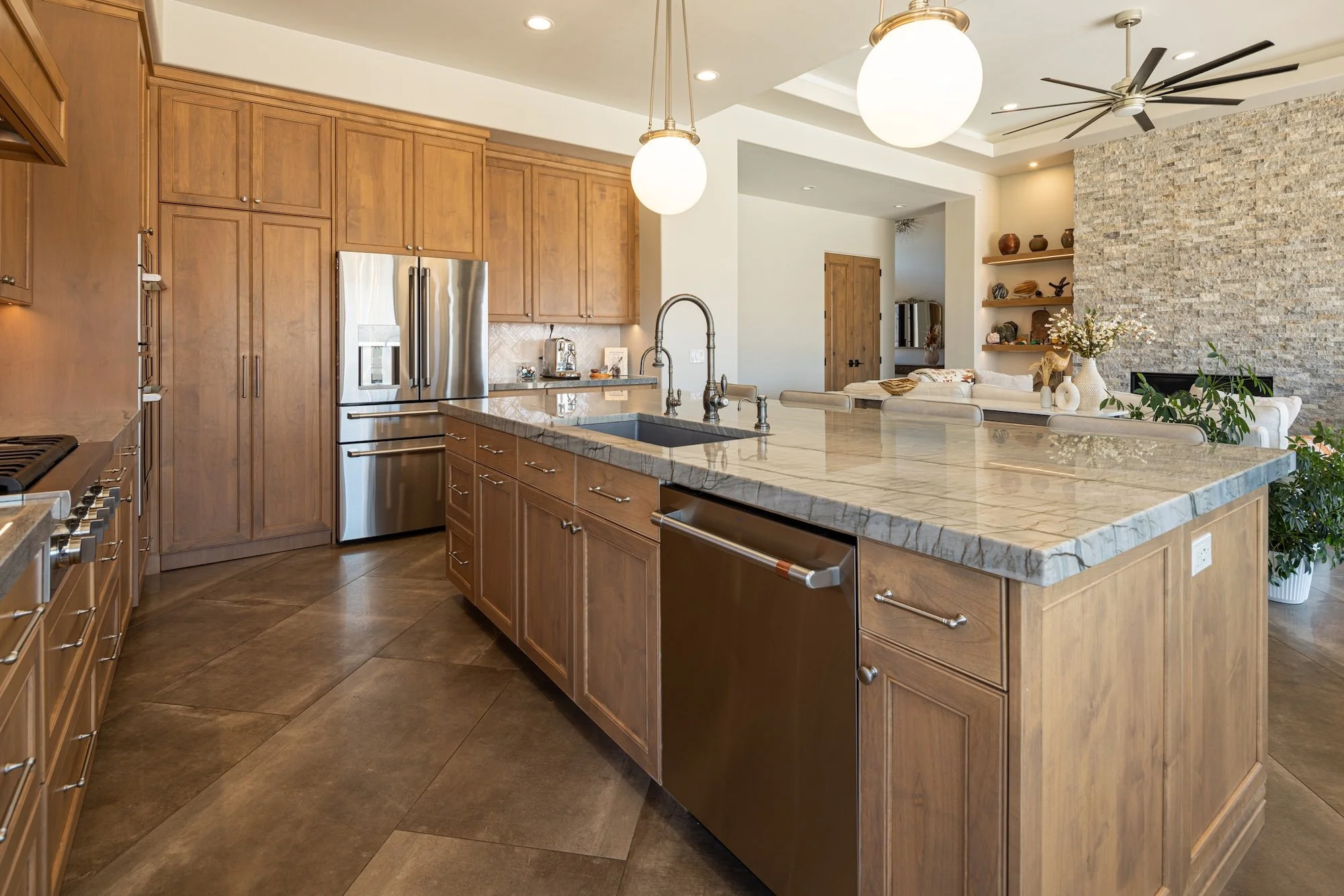 0600 Kitchen-003.jpg