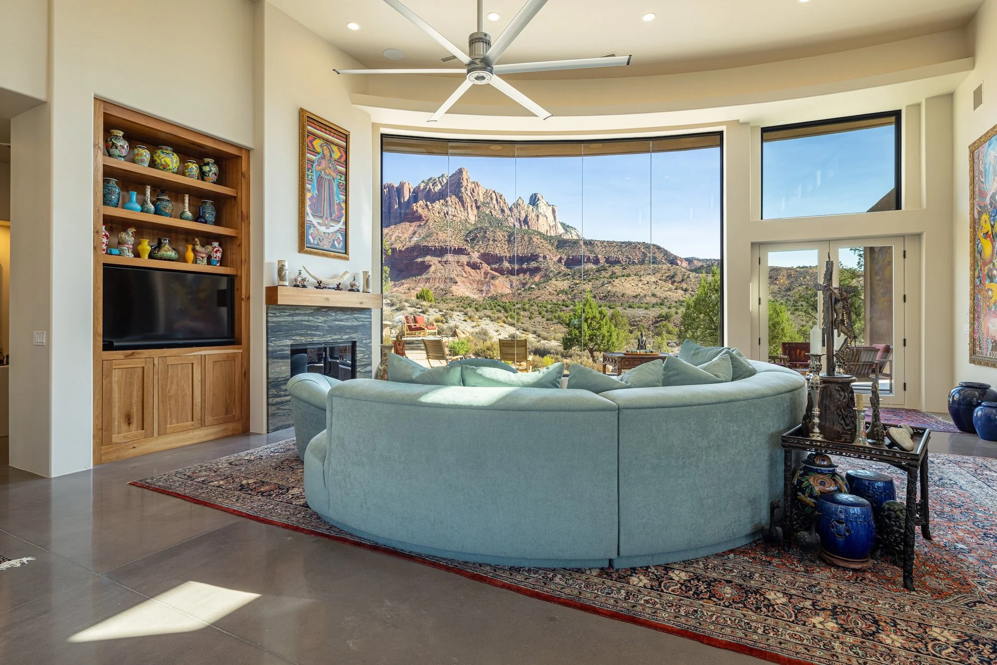 0300 Living Room-001.jpg