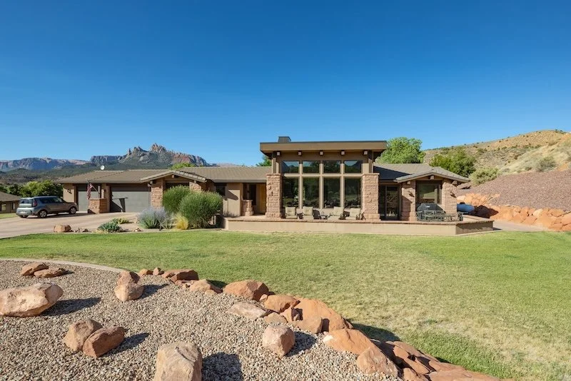 Front exterior Carlson