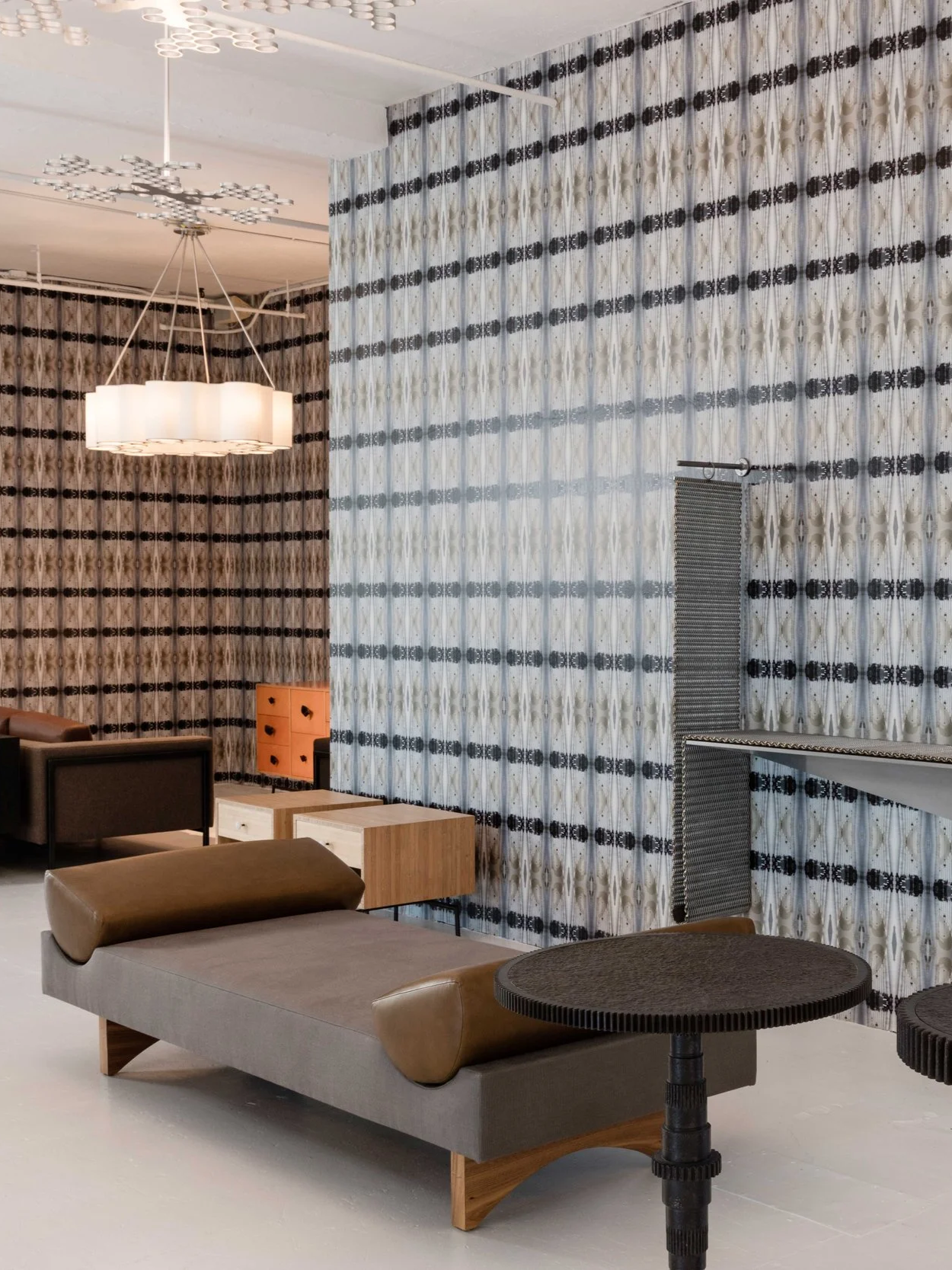 Super Series
Colonnade