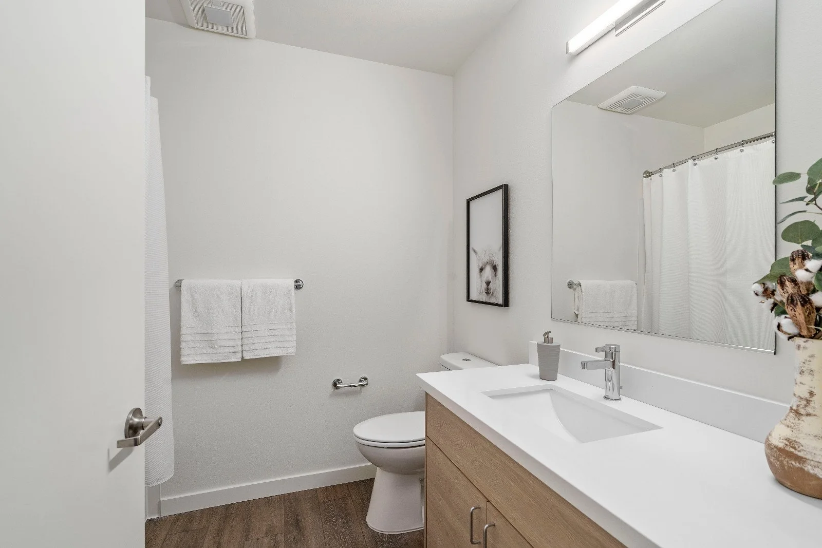 Lanterman-609 W Nickerson St (Seattle) - MLS (26 of 29).JPG