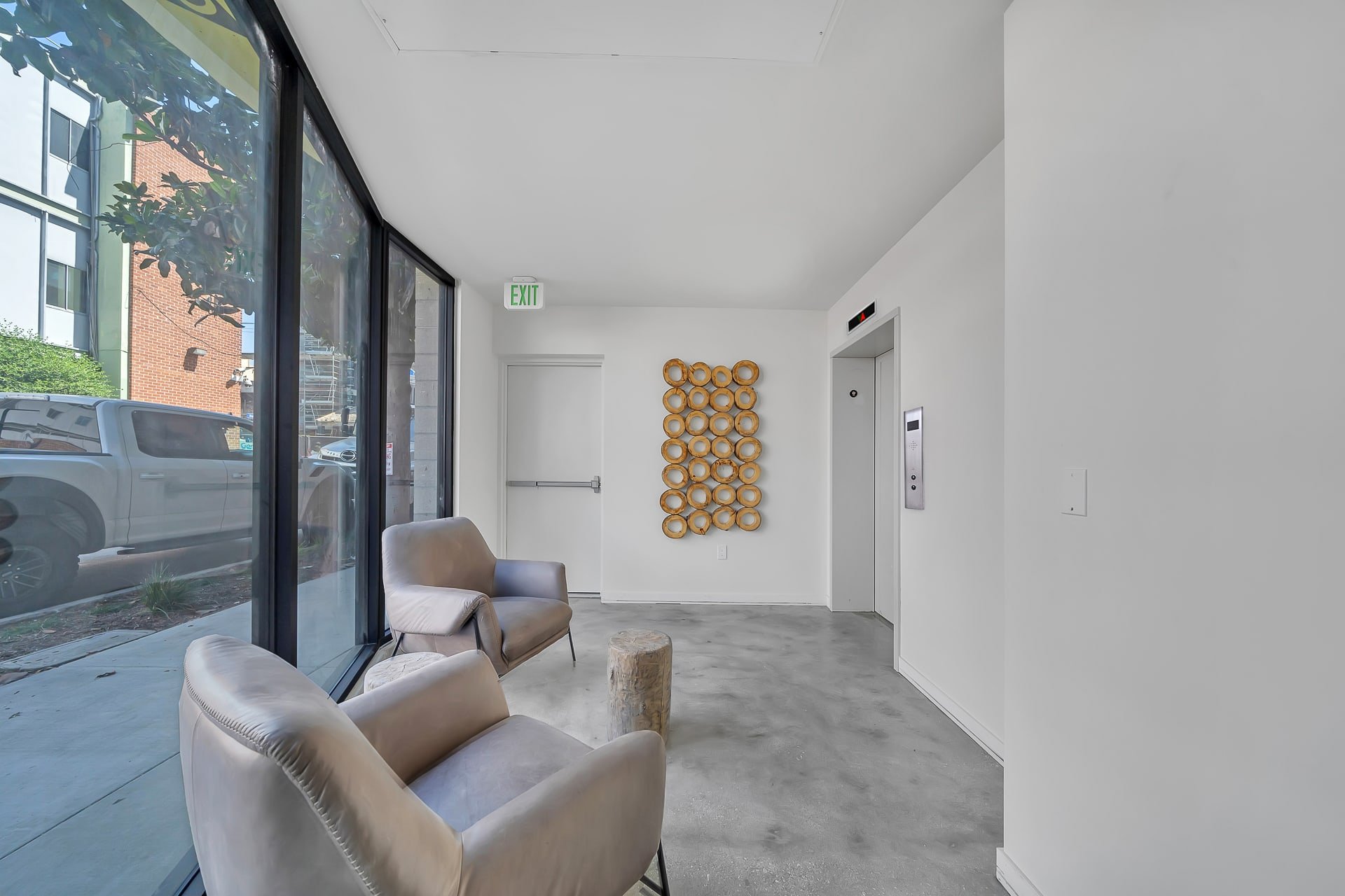 2_1621 N. McCadden Place, Unit 807.jpg