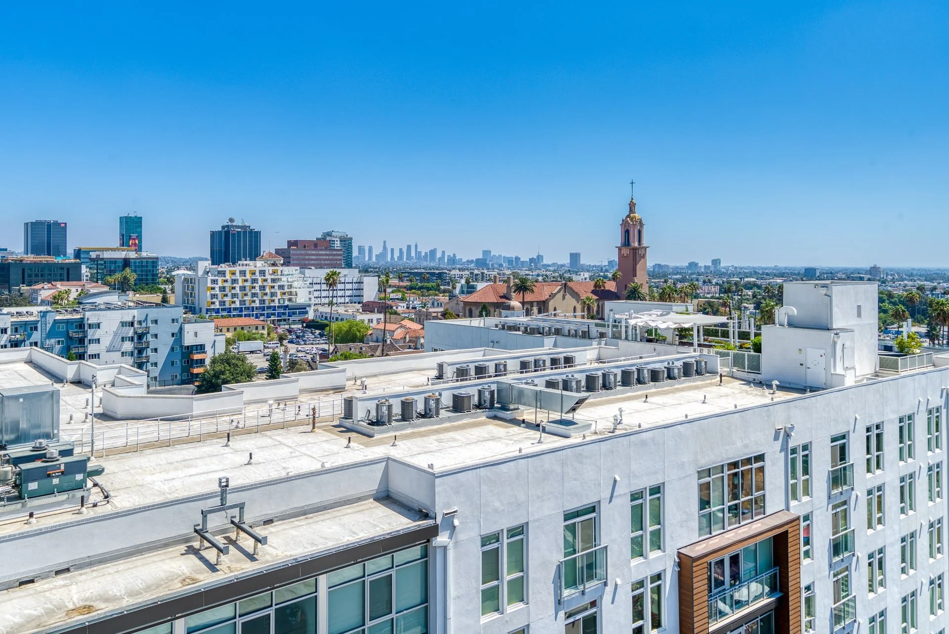 24_1621 N. McCadden Place, Unit 807.jpg