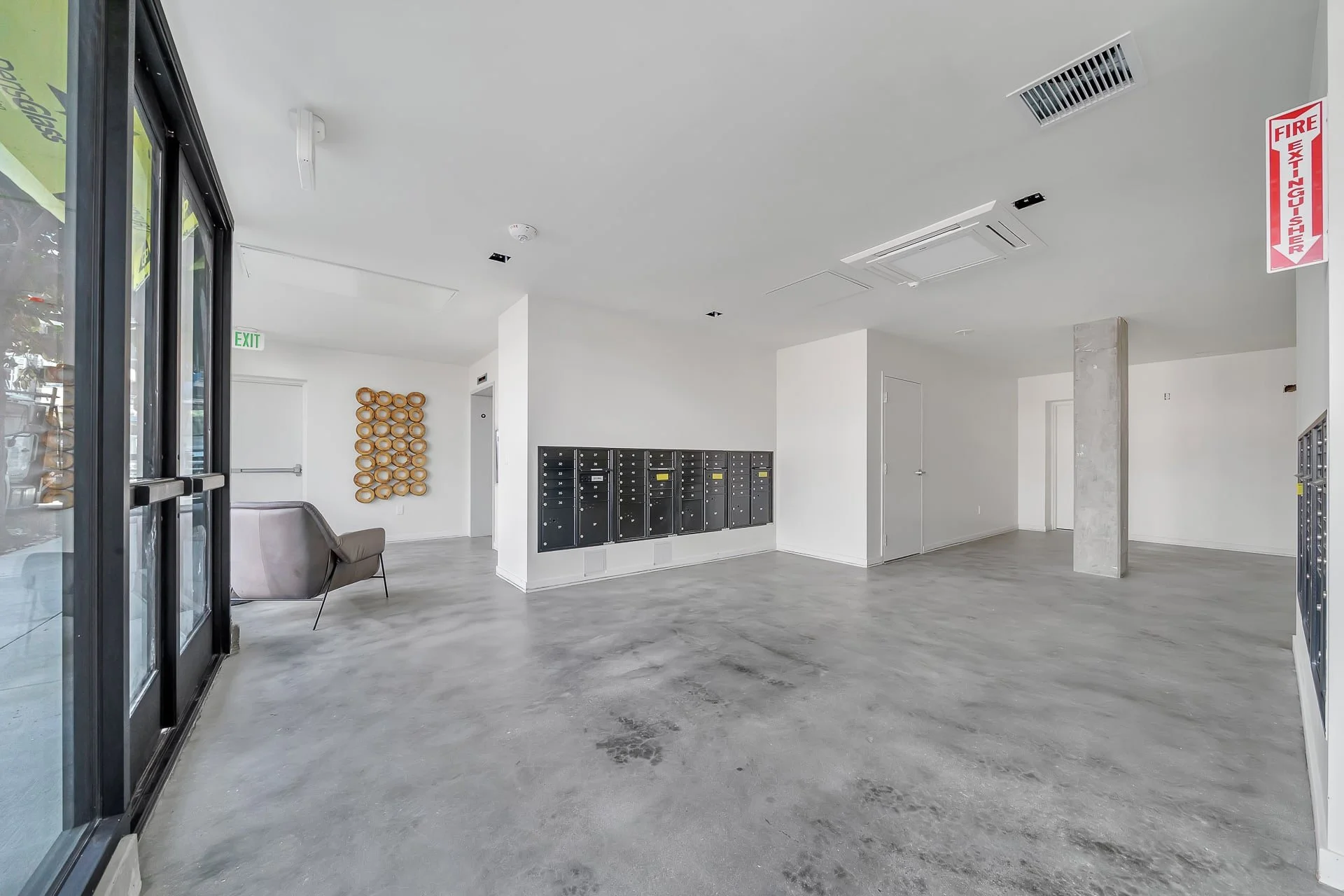 3_1621 N. McCadden Place, Unit 807.jpg