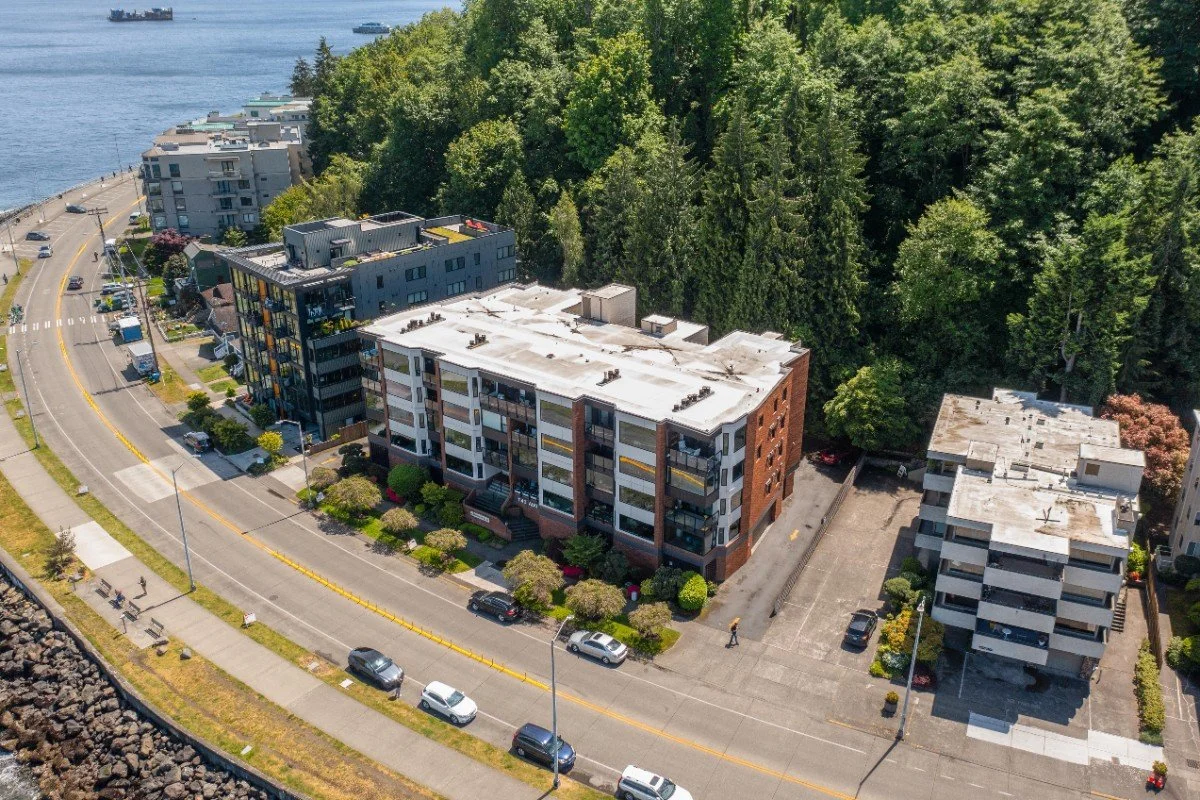 1140 Alki Ave SW-2.jpg