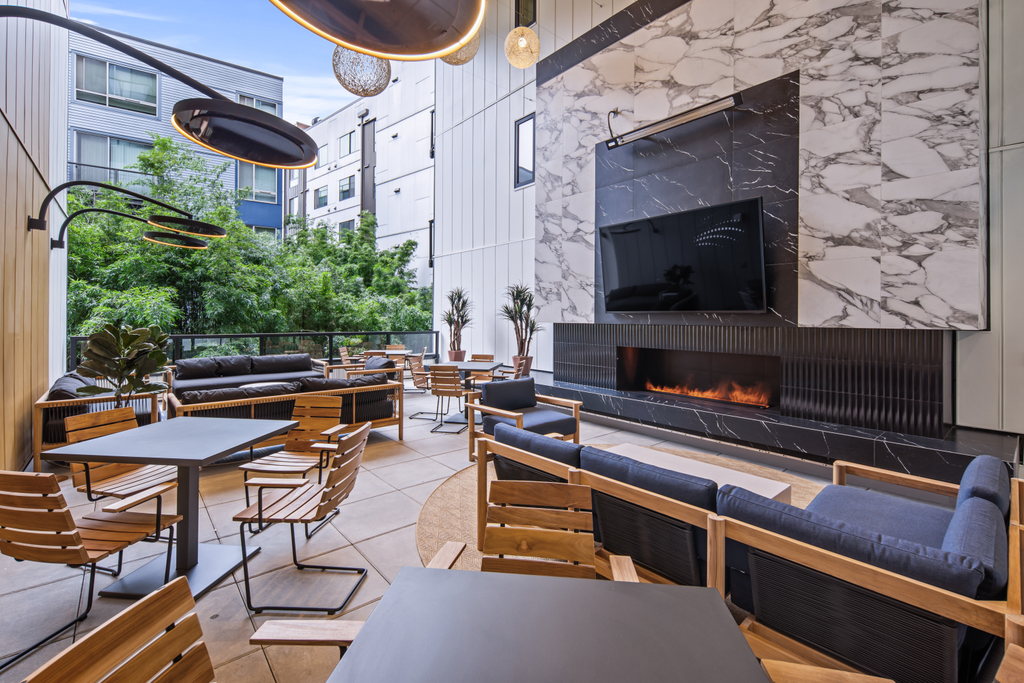 7324 Martin Luther King Jr Way S-21.jpg