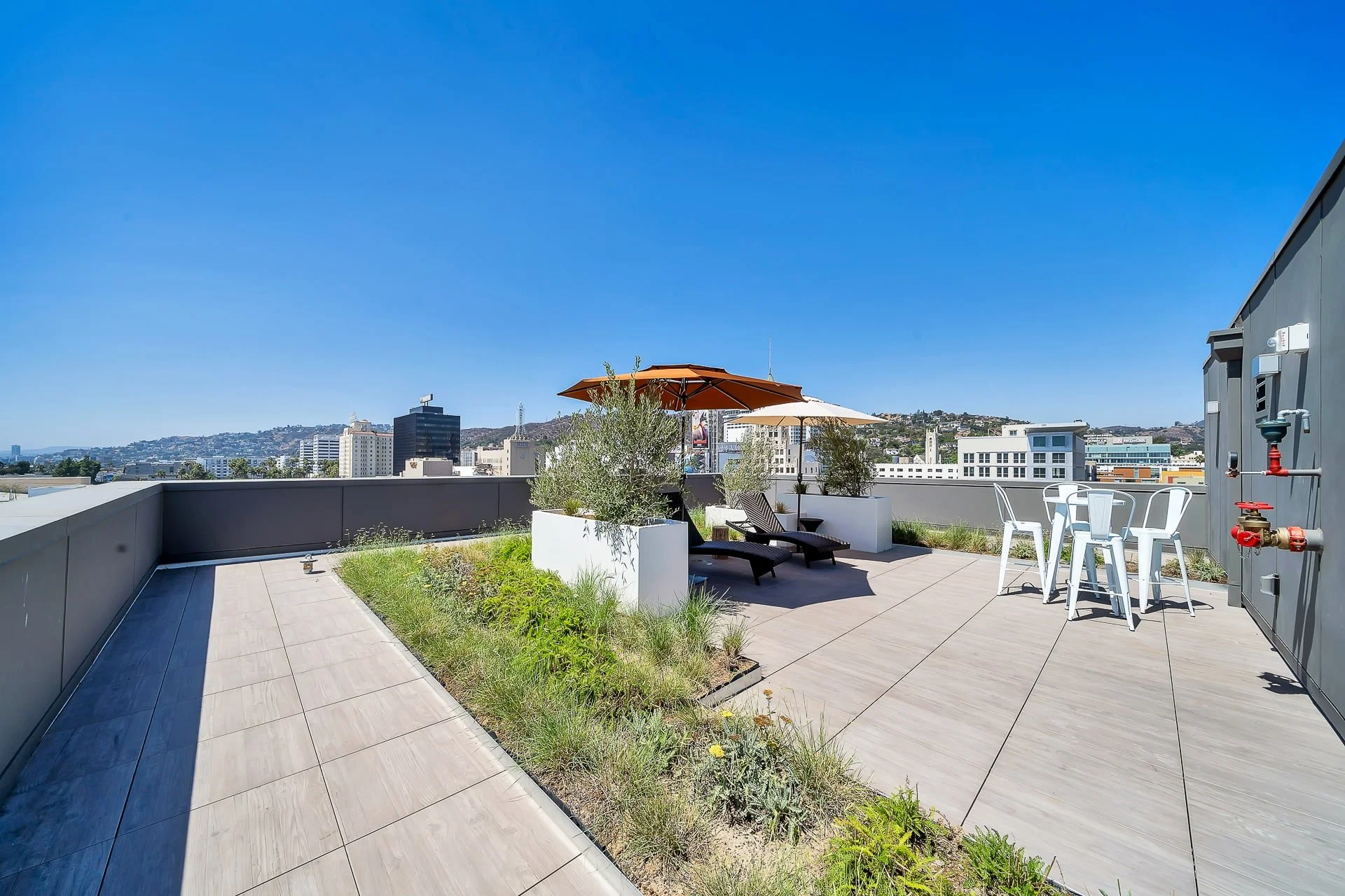 15_1621 N. McCadden Place, Unit 807.jpg