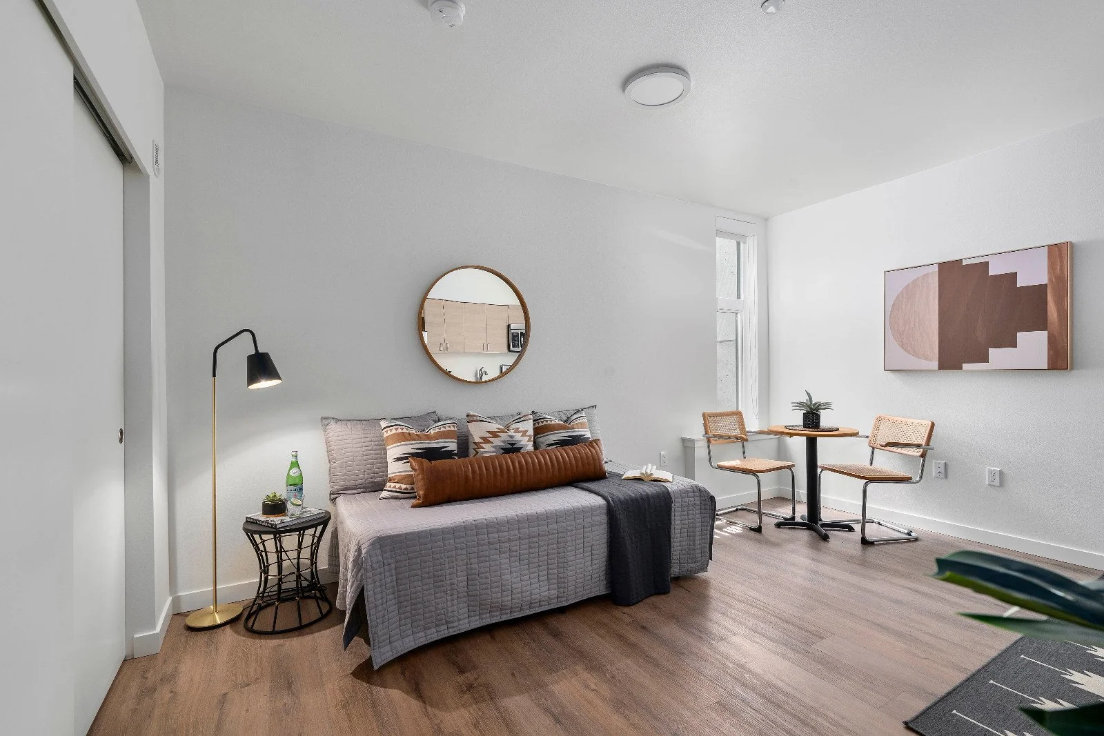 Lanterman-609 W Nickerson St (Seattle) - MLS (18 of 29).JPG