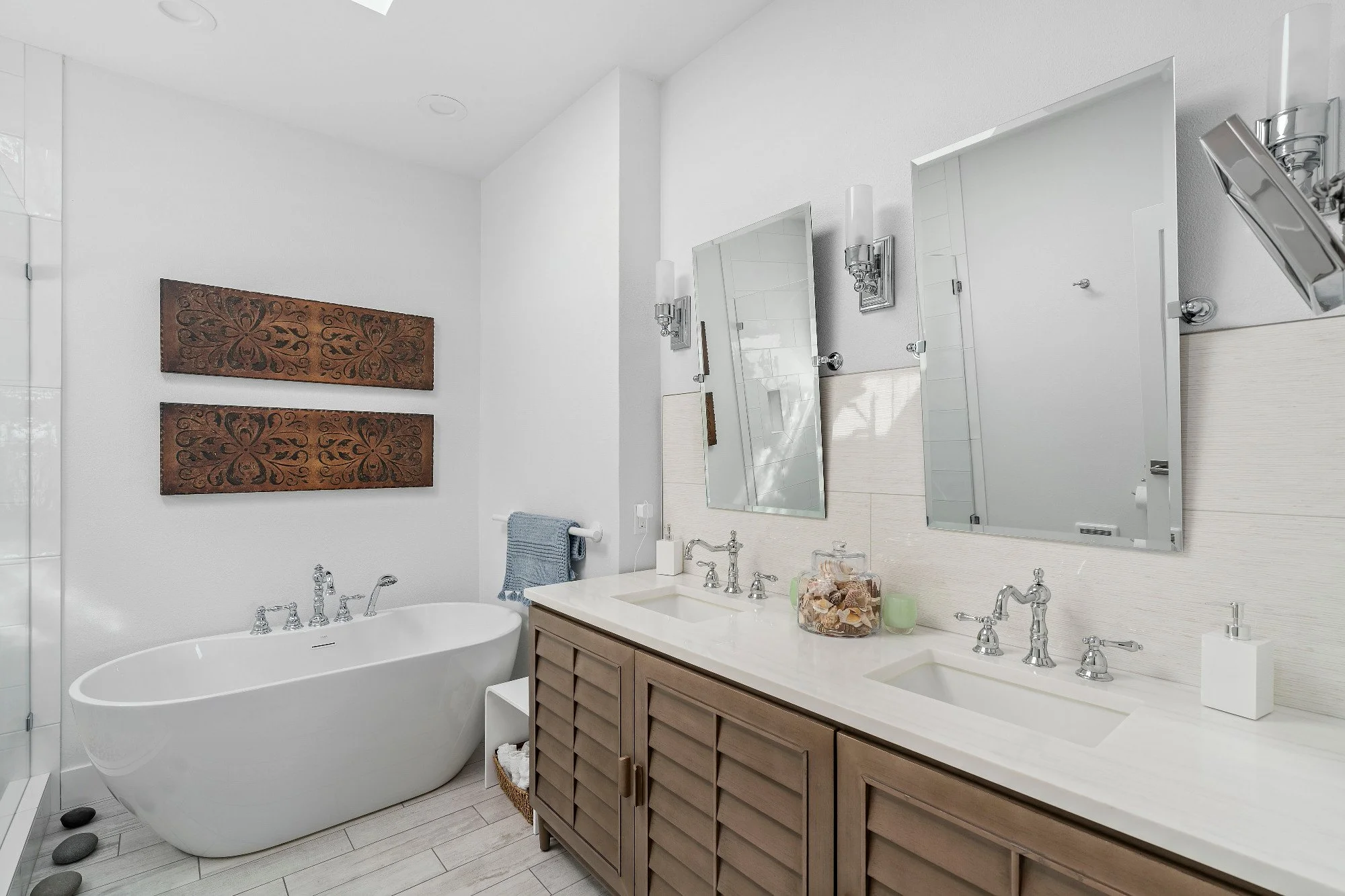 1534 Alki Ave SW #500 (Seattle) - MLS (30 of 37).JPG