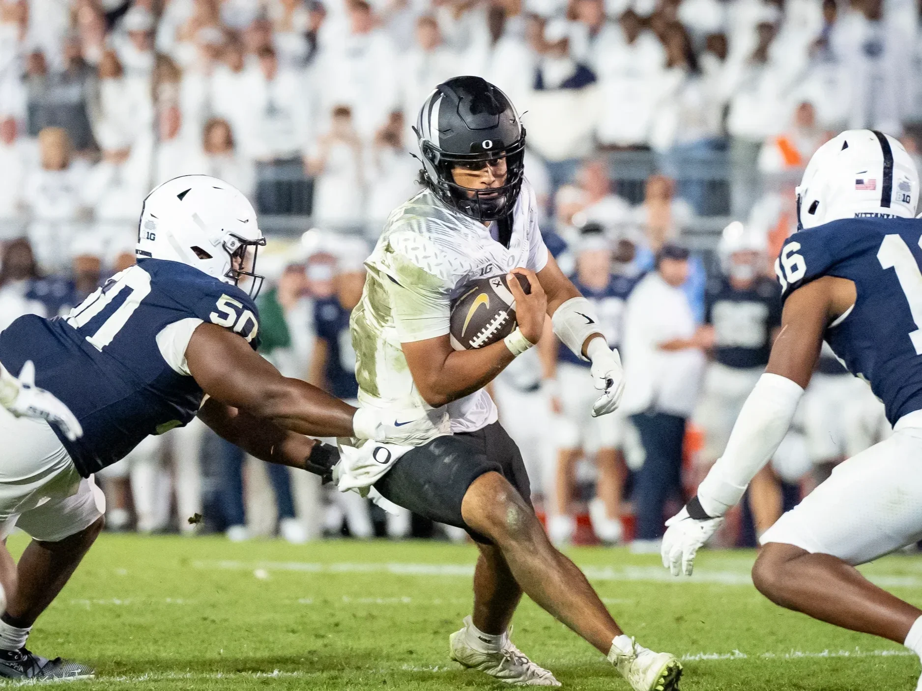 Dante Moore, QB @ #3 Penn State 2025