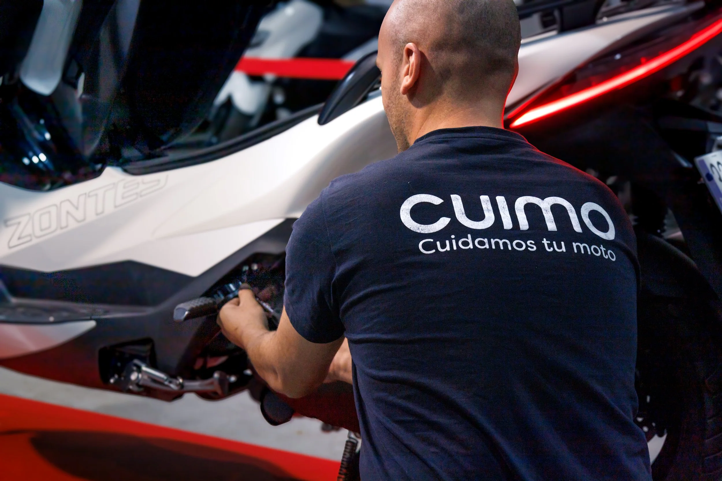 Cómo valorar correctamente una moto usada antes de venderla: guía completa 2025