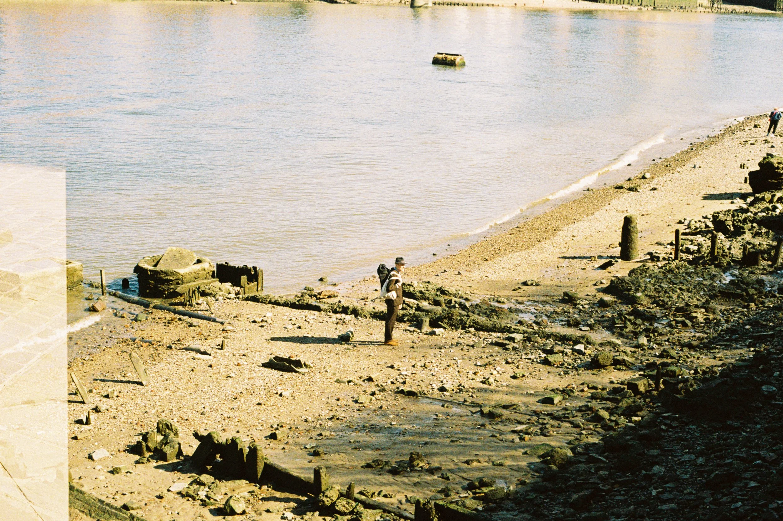 R1-00648-0032.jpg