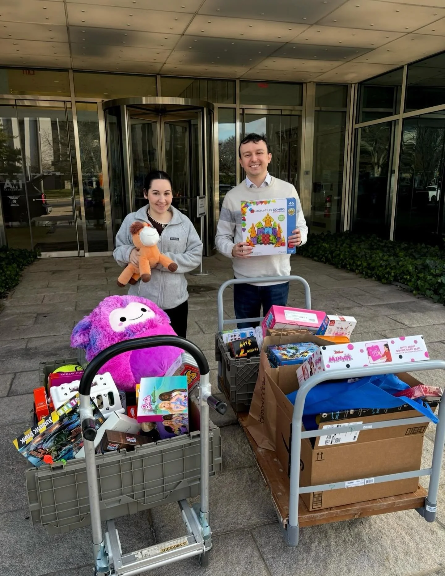 For the past 17 years, employees at Quest Diagnostics have generously donated toys to support CASA during the holiday season. Quest&rsquo;s Young Professionals Network coordinates the drive each year, helping to carry on this meaningful tradition and