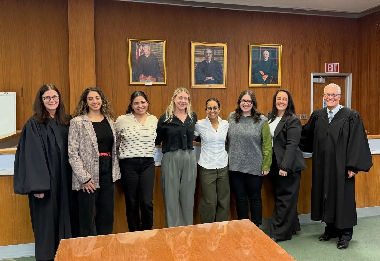 Congratulations to our 6 newest Hudson County CASA volunteers!  Thank you to Hon. David B. Katz, A.J.S.C. for welcoming us into your courtroom and Hon. Tara Schillari-Rich, P.J.F.P. for swearing-in the new volunteers.💙❤️