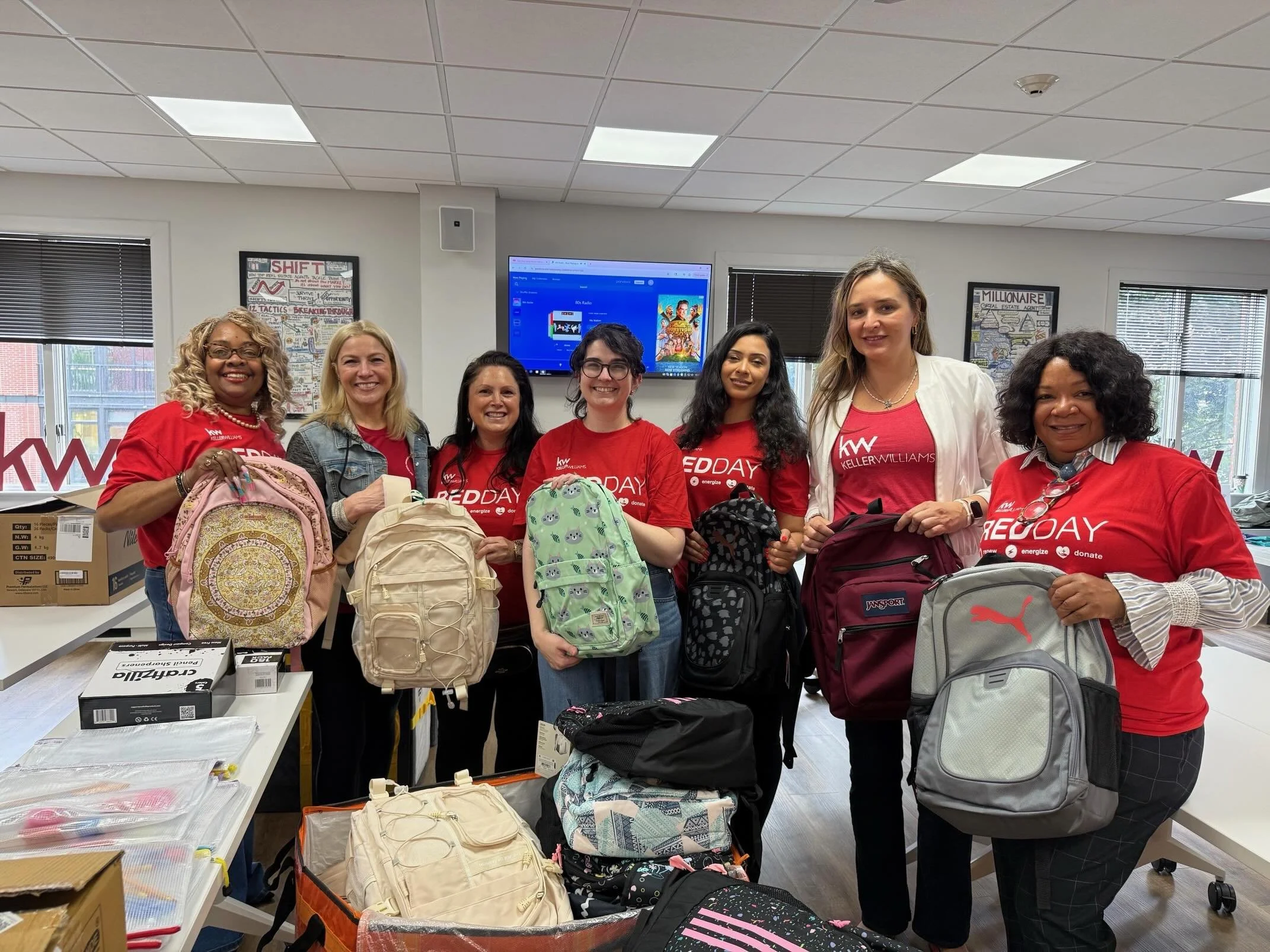 Thank you for another successful Red Day!❤️

Last Thursday, the KW City Life Hoboken team came together and generously donated school supplies and hygiene kits to fill 75 backpacks for youth, helping them feel confident and prepared for the upcoming 
