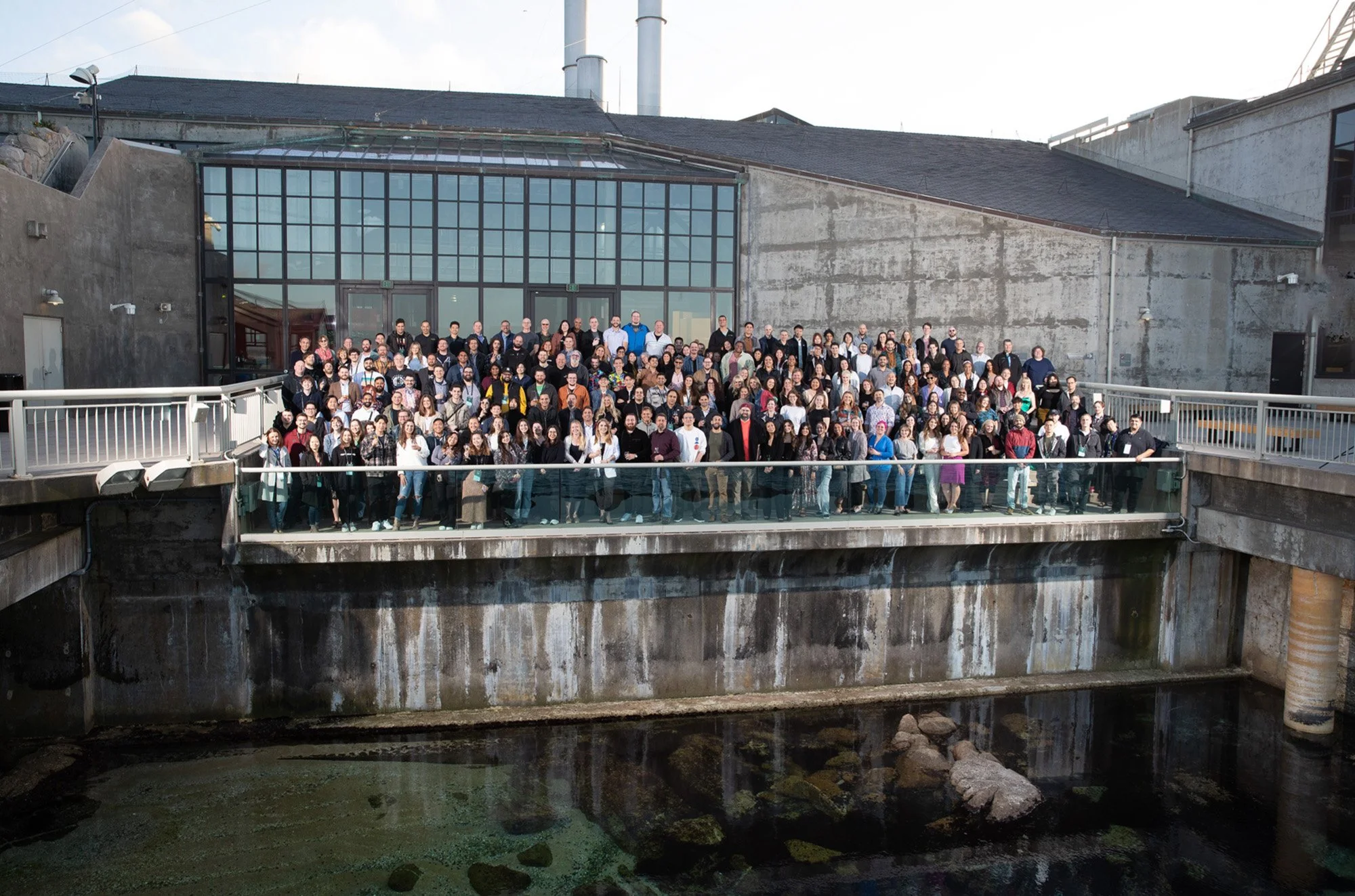 large group shot event.jpg