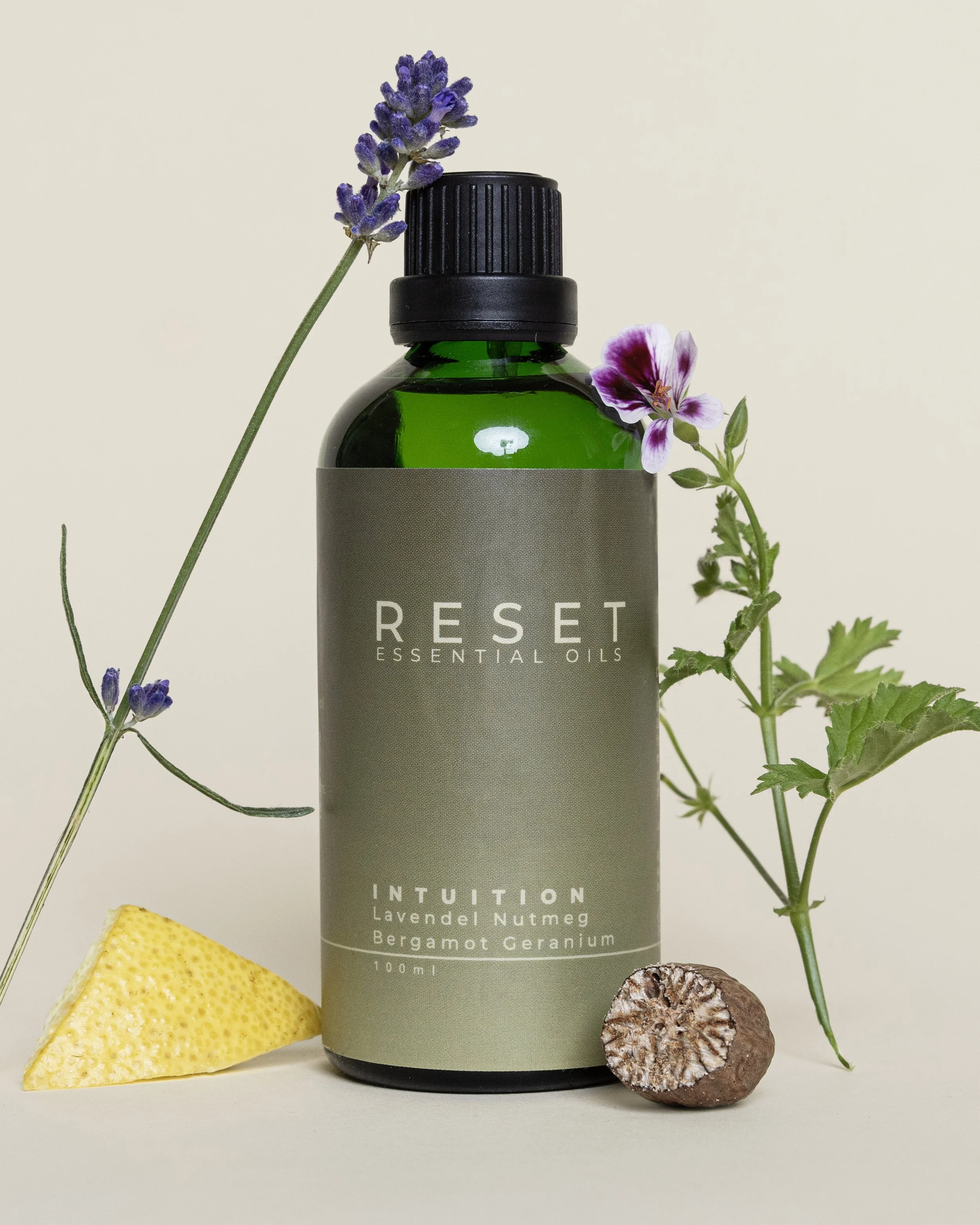 RESET-ESSENTIALS_Intuition-100ml_4x5.jpg