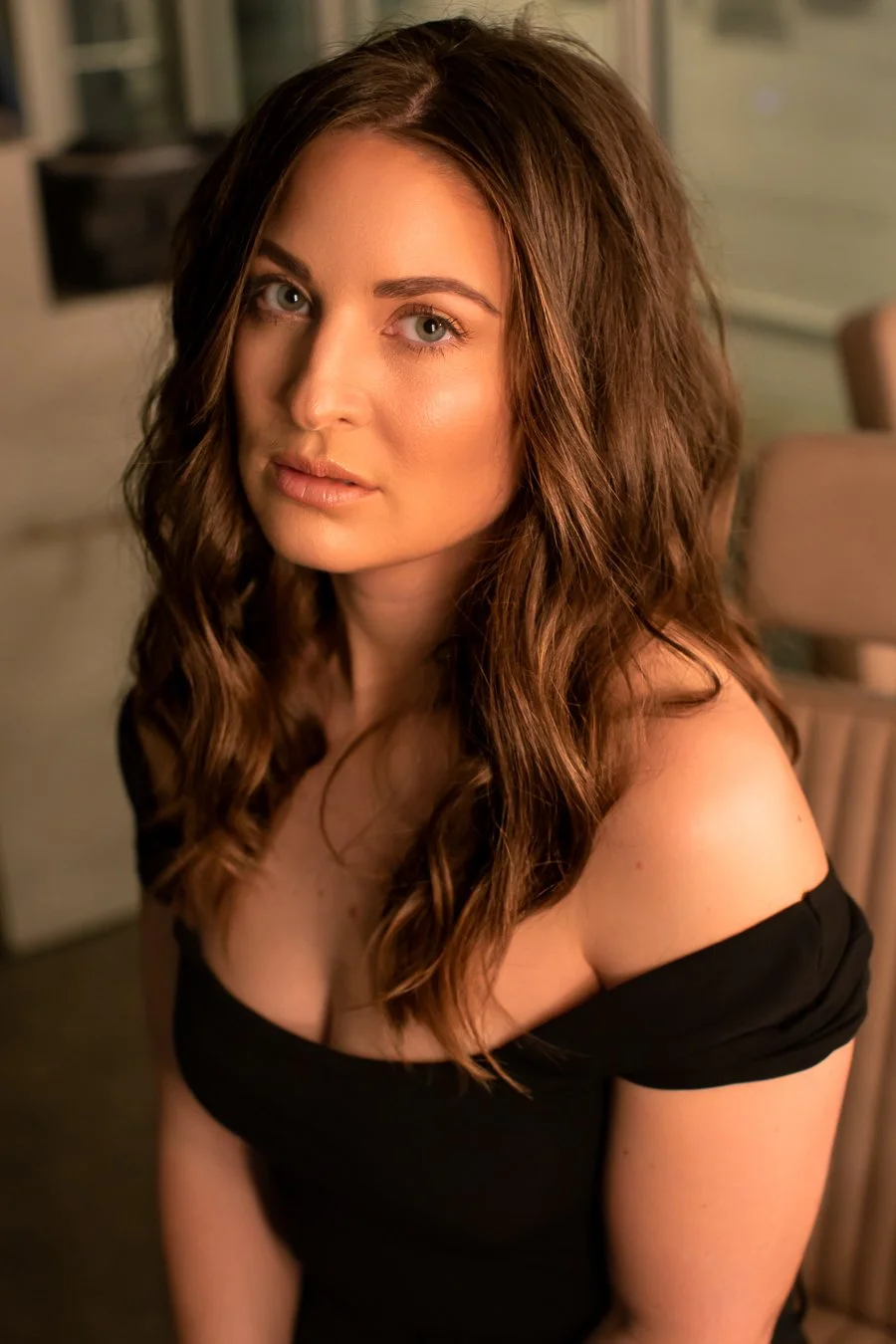 glowmakeuphair-makeup-hair-model-photoshoot-curlyhair.jpg