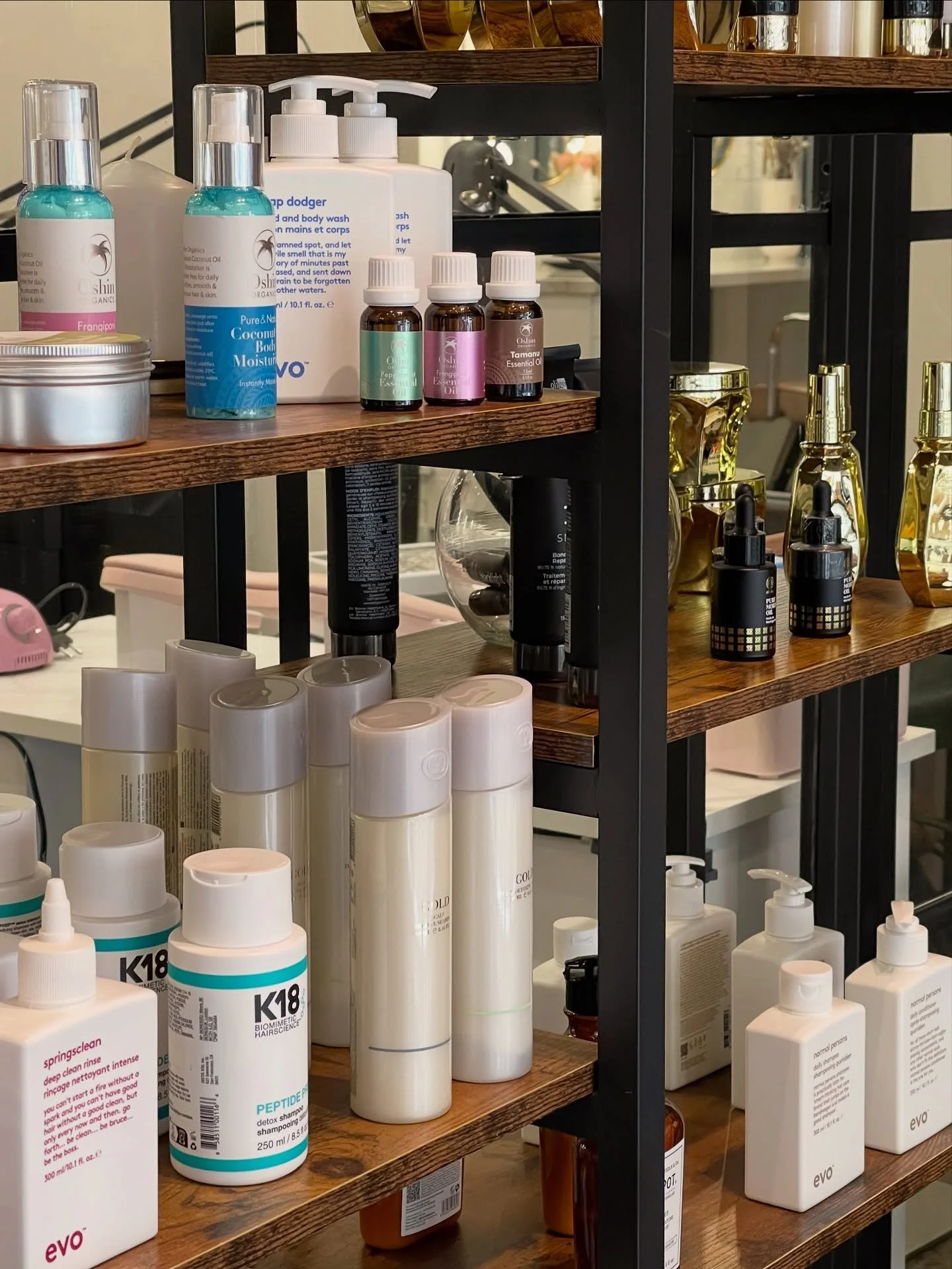✨ A peek at some of the amazing lines we carry ✨

Every product on our shelves has been carefully selected to bring the highest quality, performance, and results to your hair. We believe in only partnering with brands that deliver innovation, healthy